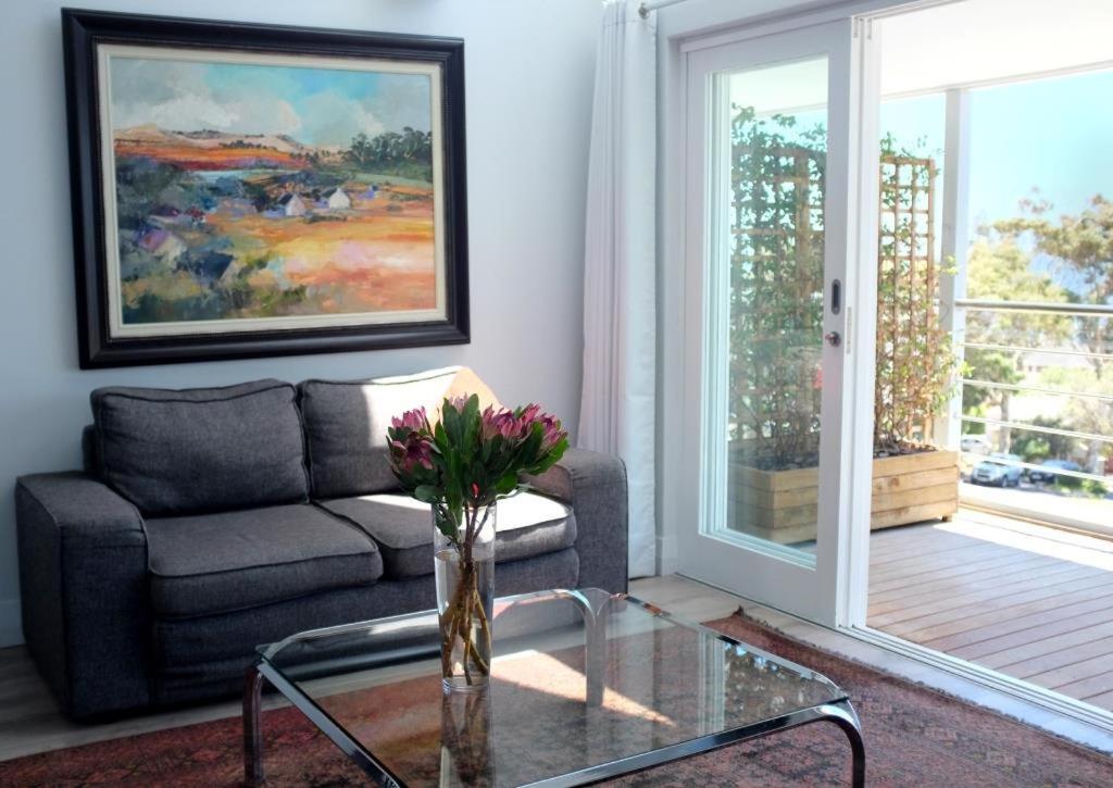 Camps Bay Loft With Stunning Mountain And Ocean Views Cidade Do Cabo Exterior foto
