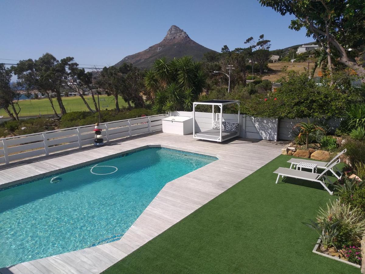 Camps Bay Loft With Stunning Mountain And Ocean Views Cidade Do Cabo Exterior foto